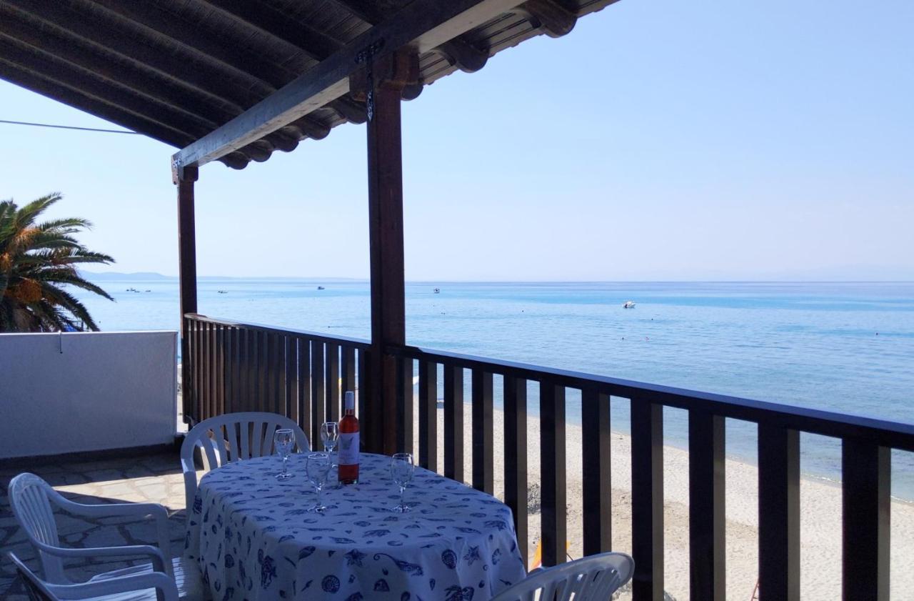 Seafront Apartment Pefkochori Eksteriør billede